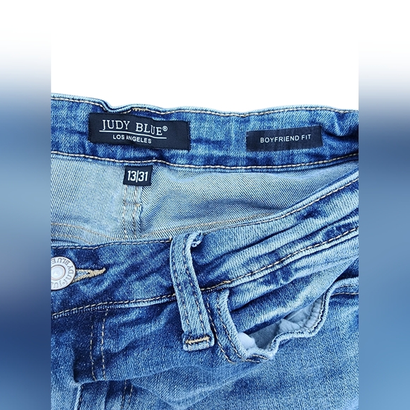 JUDY BLUE distressed denim shorts, size 13 - Picture 2 of 6